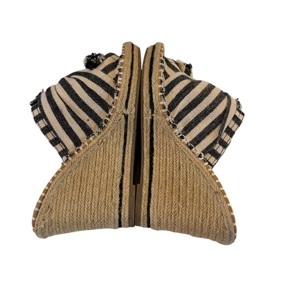 Stylish B&W Striped Open Toe Espadrille Wedges w/ Fun Fringe Detailing. - Picture 6 of 7